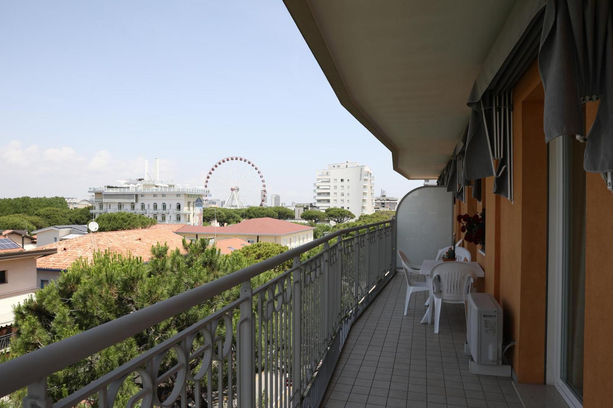 Residence Mariavittoria Lido di Jesolo Ngoại thất bức ảnh